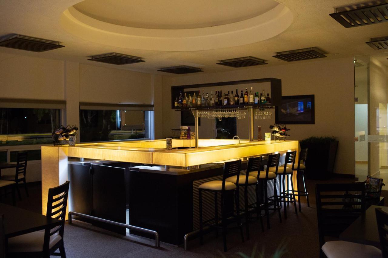 Hotel Aeropuerto Morelia Alvaro Obregon エクステリア 写真